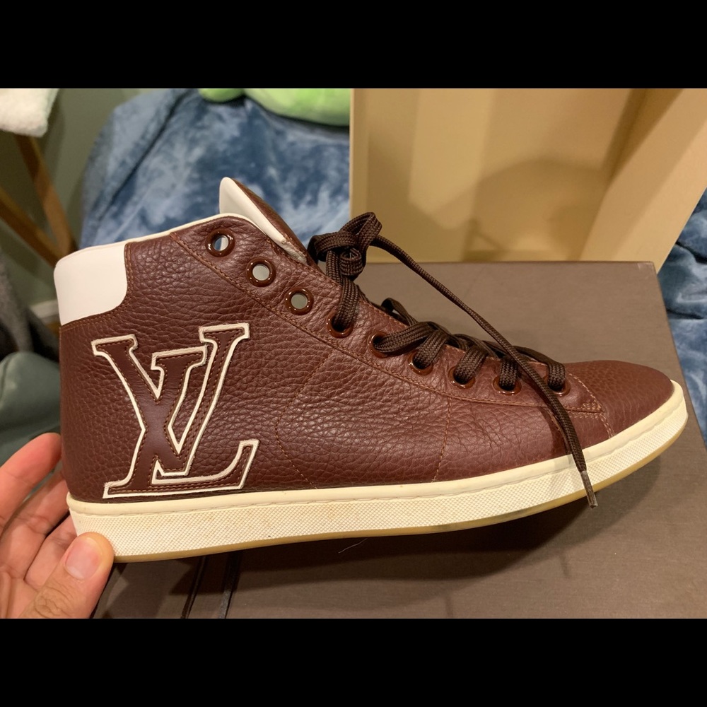 Louis Vuitton Men's shoes - Picture 2 of 8